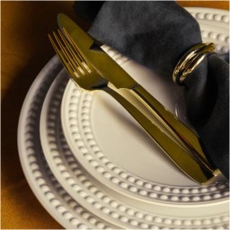 L'Objet, Perlée white, Presentation plate
