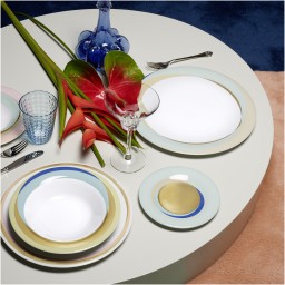 Fürstenberg, Fluen shifting colors, Presentation plate
