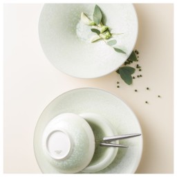 Jaune de Chrome, Song Amande, Dinner plate