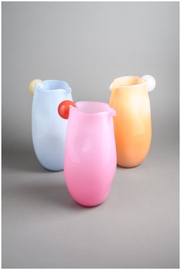 Helle Mardahl, Jugs and decanters, Jug with a twist, pink