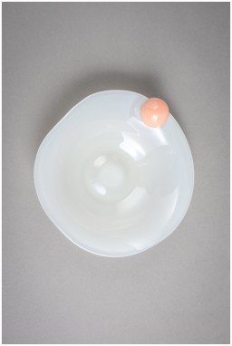 Helle Mardahl, Plates and bowls, Bowl with a twist, off white